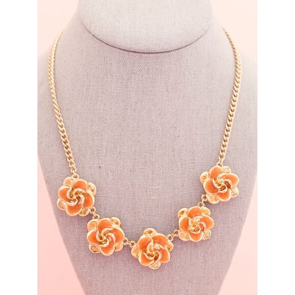 Vintage Gold Tone Abstract Flower Bib Necklace | 18 inch | H12 - Picture 3 of 4